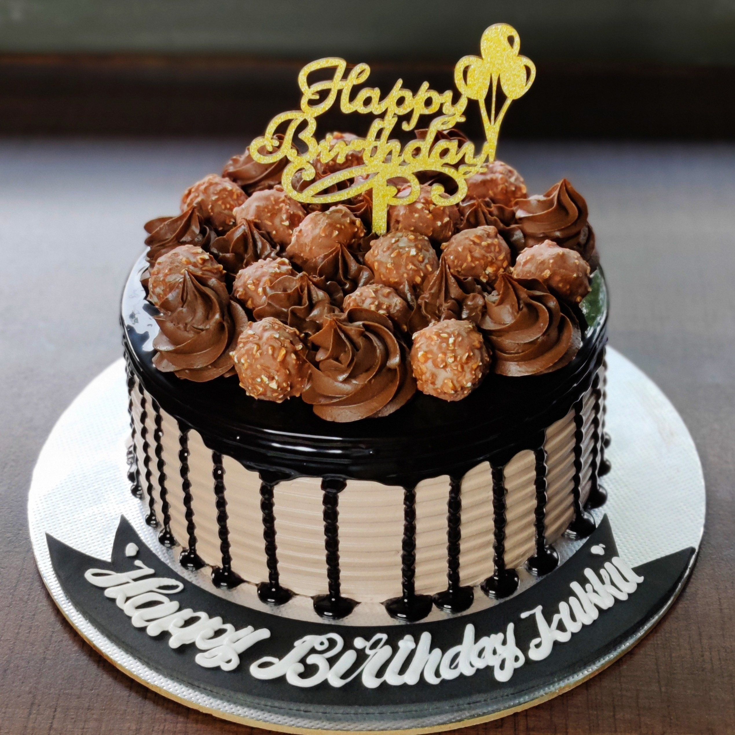 Ferrero Rocher Model Cake – Hotoven Bakers